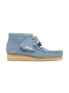 Clarks Wallabee Boots
Size 5.5